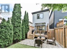 7a Everett Crescent, Toronto, ON M4C4P3 Photo 34