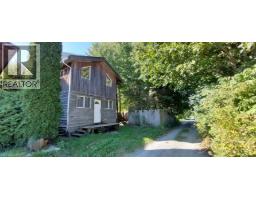 616 Cliff Street, Bella Coola, BC V0T1C0 Photo 15