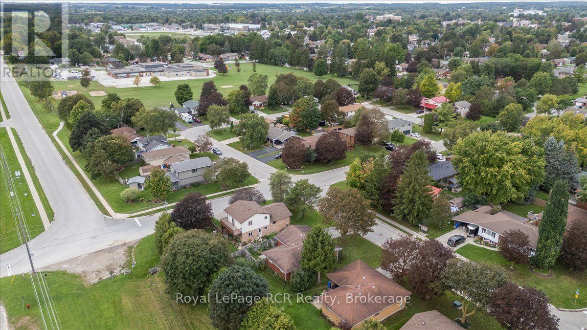 527 2ND A STREET - 33