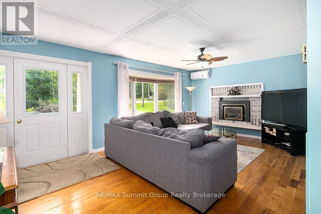 239 NAPOLEON STREET - 4