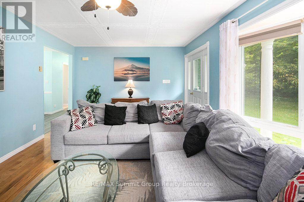 239 NAPOLEON STREET - 5