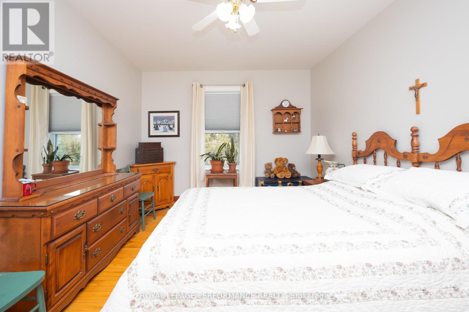 174 MAIN STREET S - 31