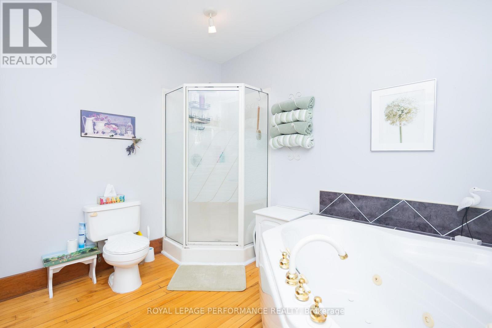 174 MAIN STREET S - 36