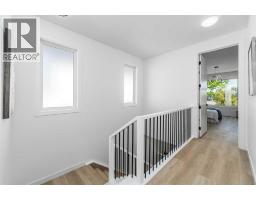 Bedroom - 421 Hendon Drive Nw, Calgary, AB T2K2A1 Photo 13