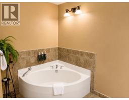 4pc Ensuite bath - 500 Bighorn Boulevard Unit# 521, Radium Hot Springs, BC V0A1M0 Photo 7