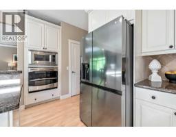 63 Patterson Drive Sw, Calgary, AB T3H2C1 Photo 16