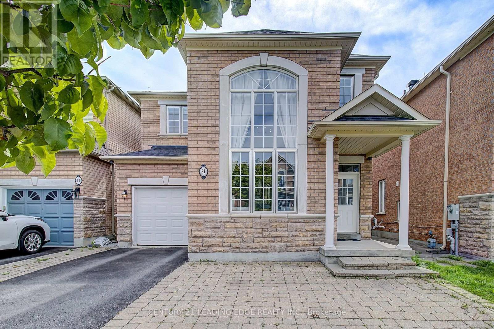 9 FLORELLE DRIVE