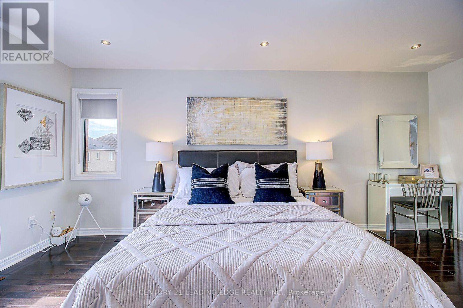 9 FLORELLE DRIVE - 26