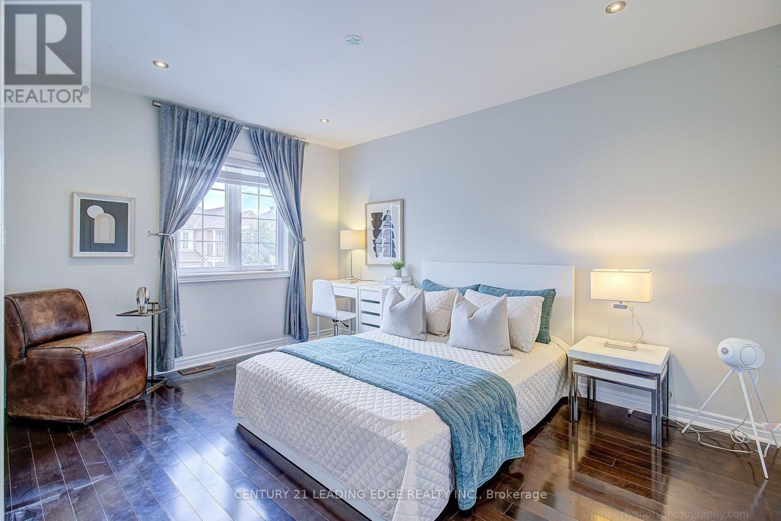 9 FLORELLE DRIVE - 34