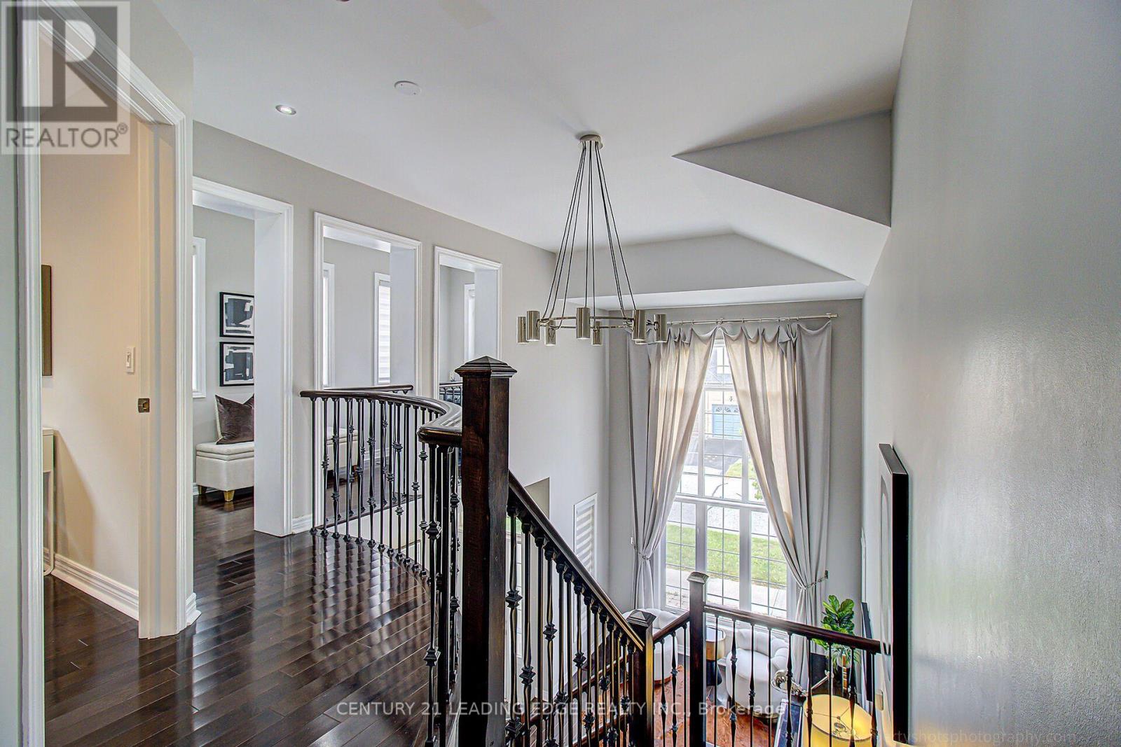 9 FLORELLE DRIVE - 39