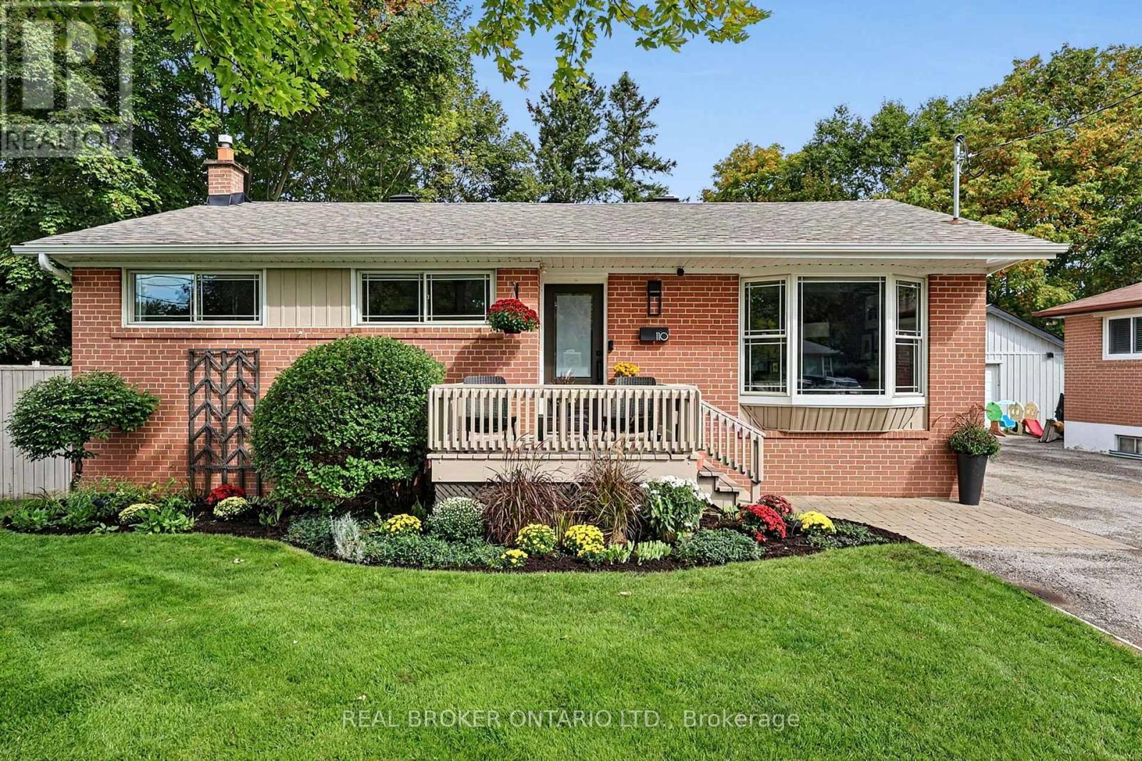 110 MURRAY DRIVE