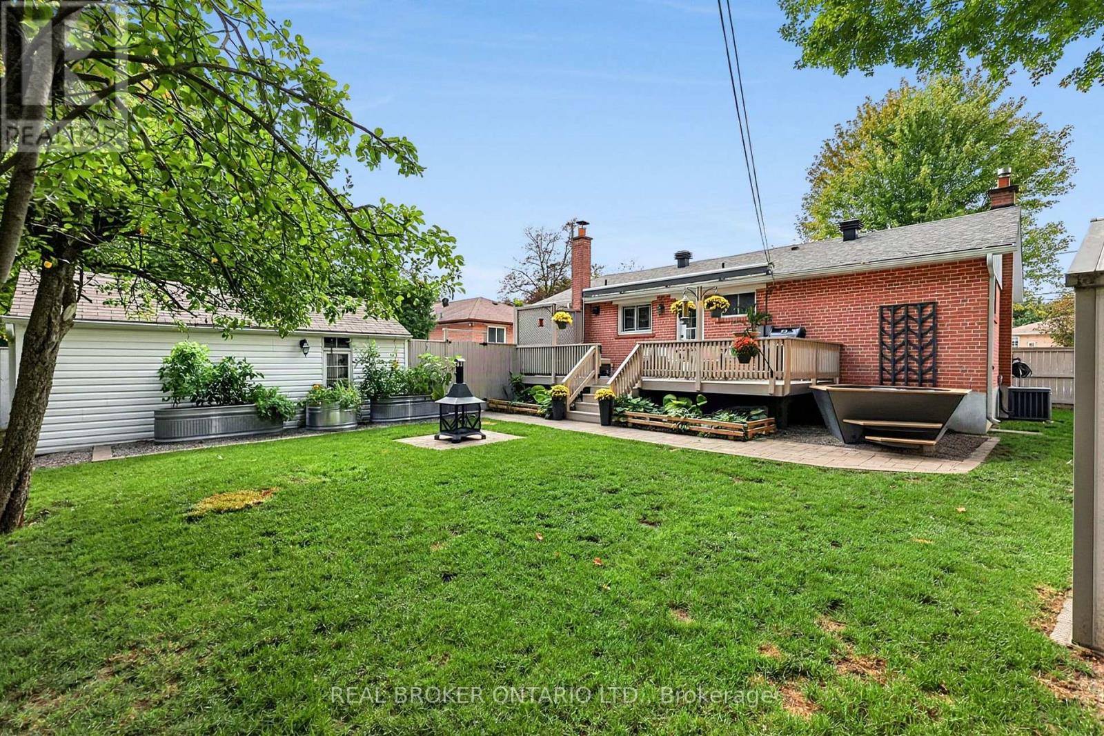 110 MURRAY DRIVE - Image 34