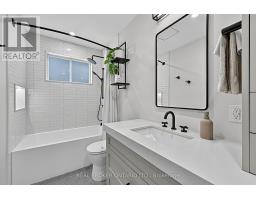 110 Murray Drive, Aurora, ON L4G2C5 Photo 17