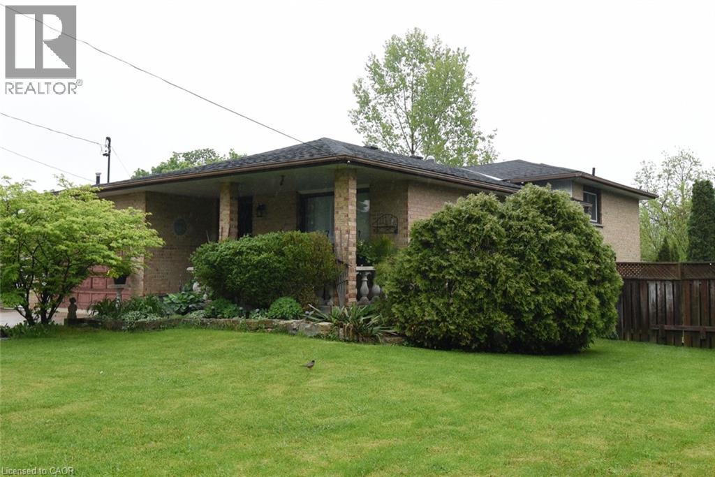64 WINNETT Street N - 5