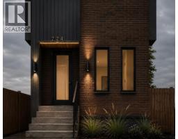 724 18 Avenue NW - photo 2