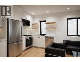 724 18 Avenue Nw, Calgary, AB T2M0V1 Photo 32