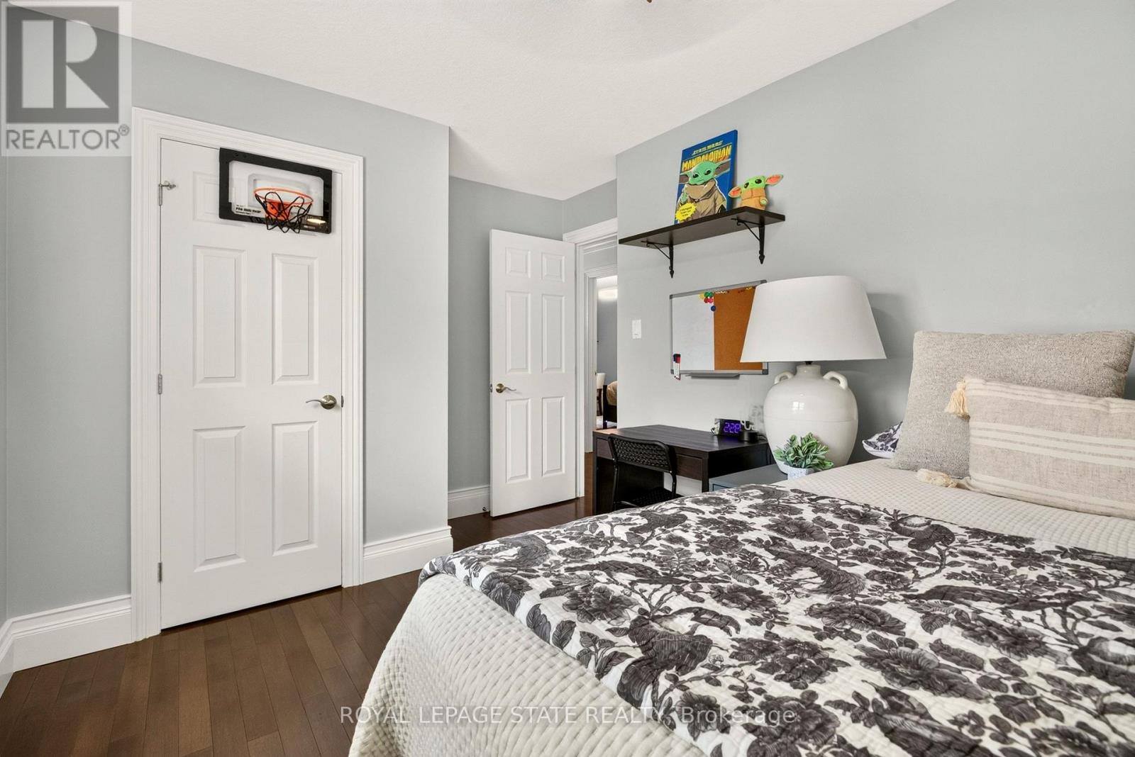 667 SANDCHERRY DRIVE - Image 29