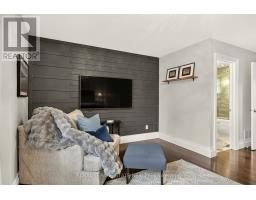 667 Sandcherry Drive, Burlington, ON L7T4L4 Photo 24