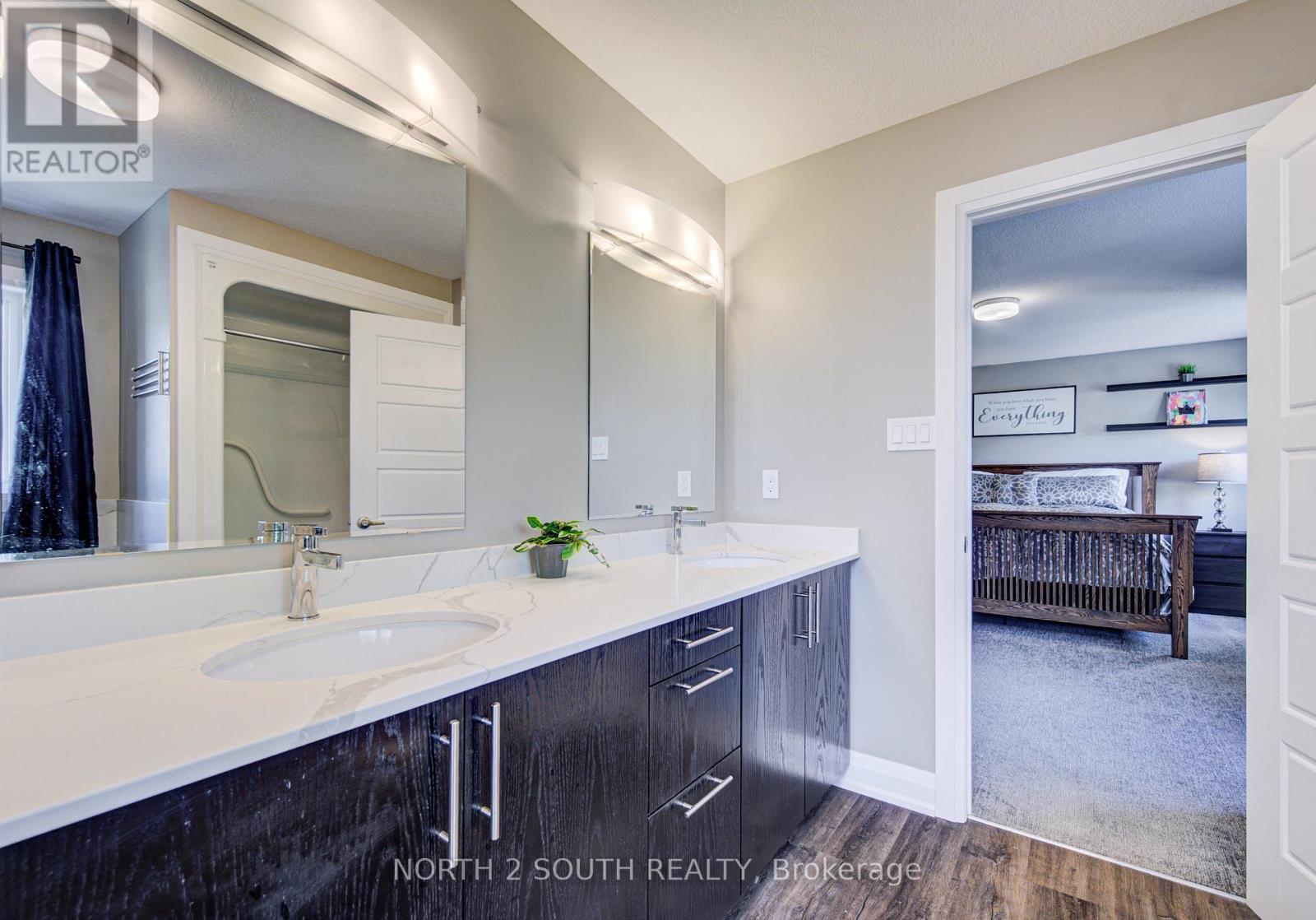 11 OLDHAM AVENUE - Image 31
