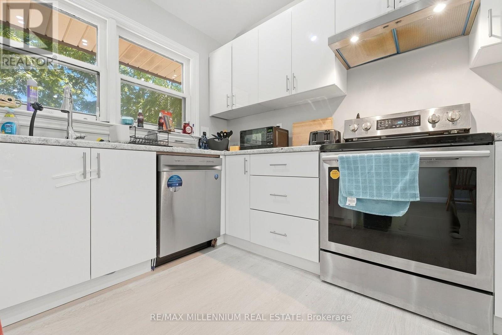 22 MONTGOMERY ROAD - 13