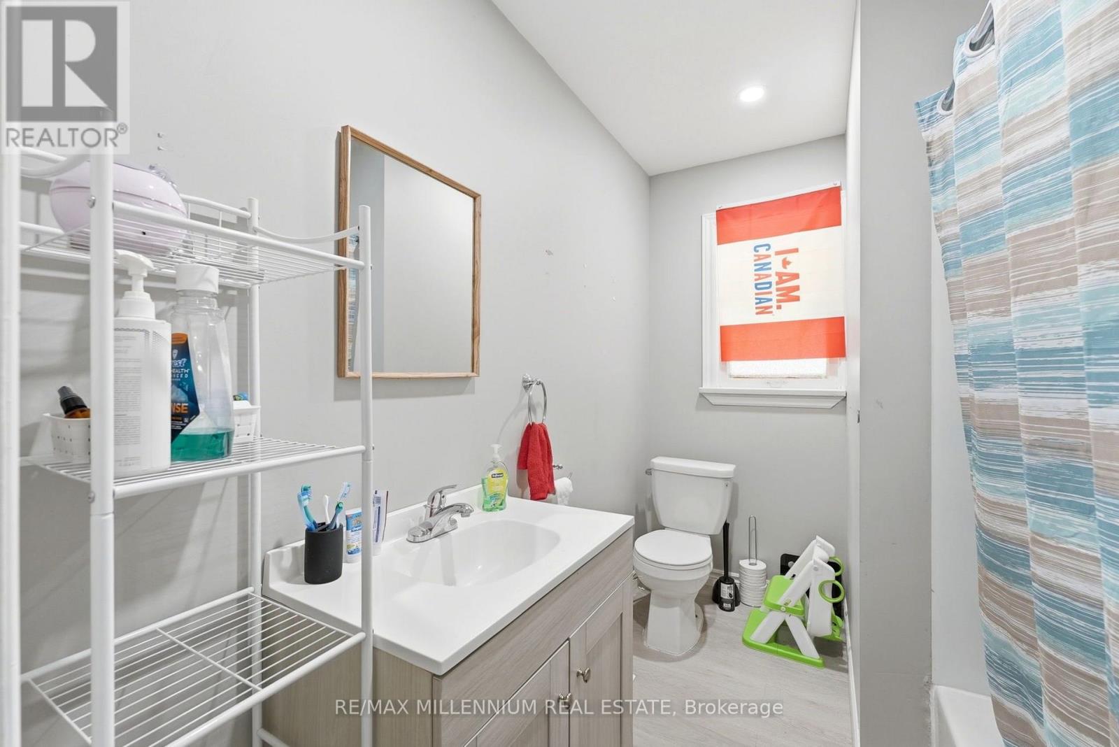 22 MONTGOMERY ROAD - 15