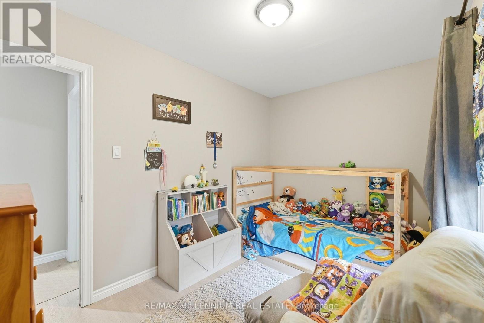 22 MONTGOMERY ROAD - Image 20