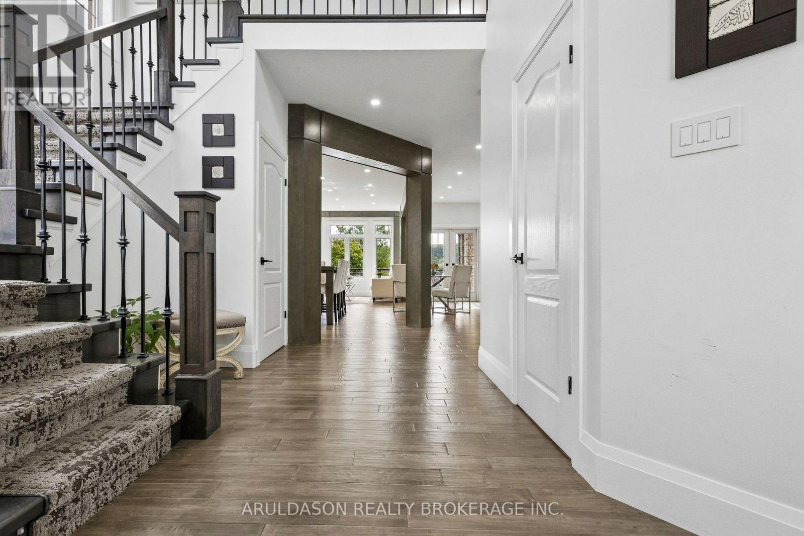 827 GREY ALDER COURT — photo 2