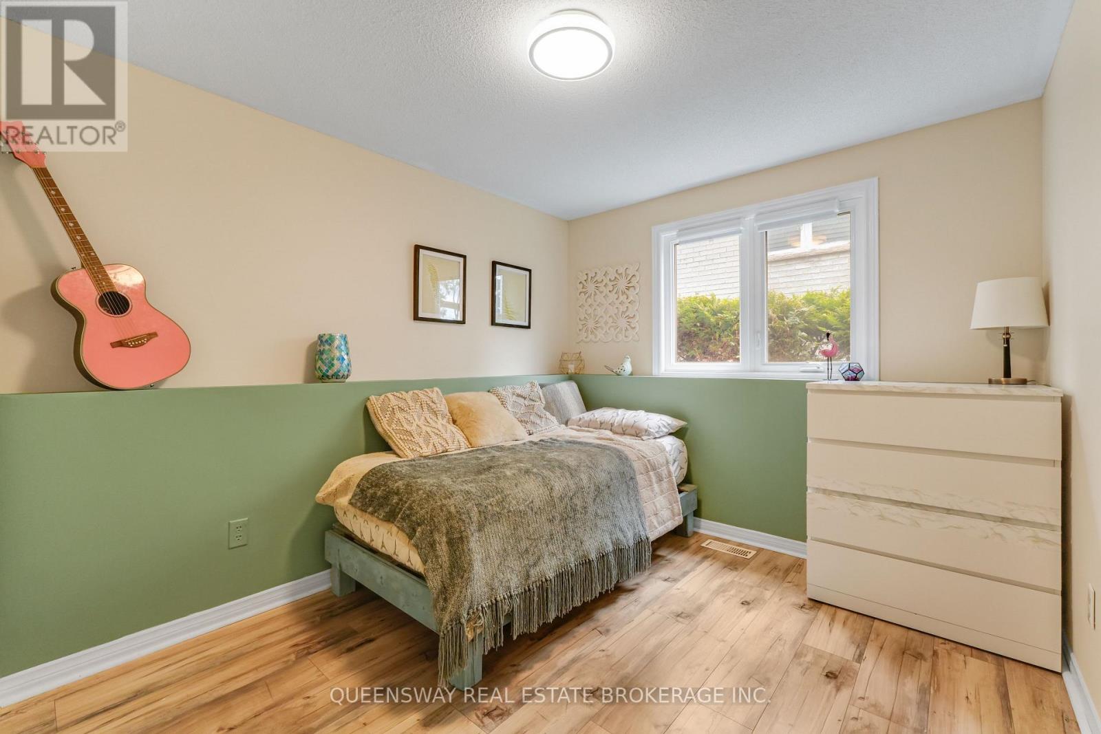 46 GREENWICH DRIVE - Image 34