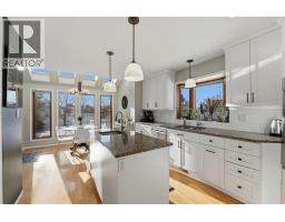 Family room - 5, 62 Street Close, Stettler, AB T0C2L0 Photo 10