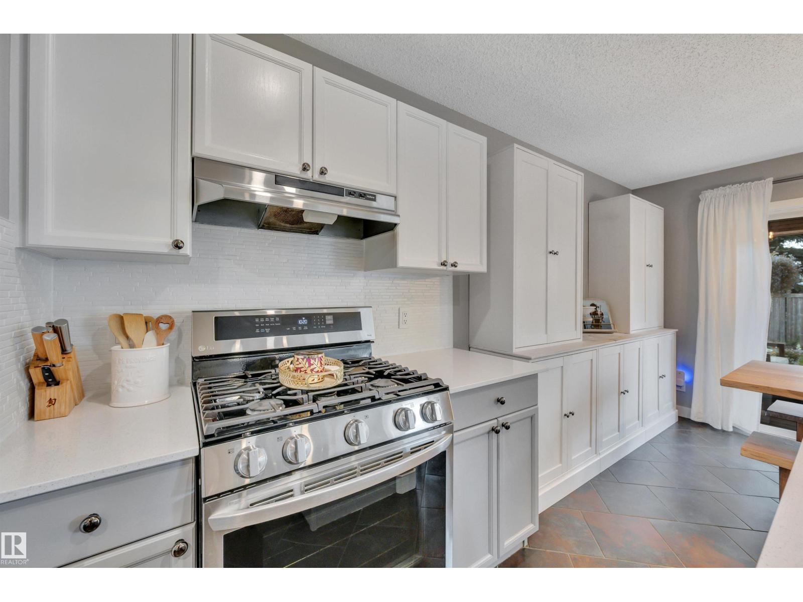 293 FOXBORO CR - Image 14