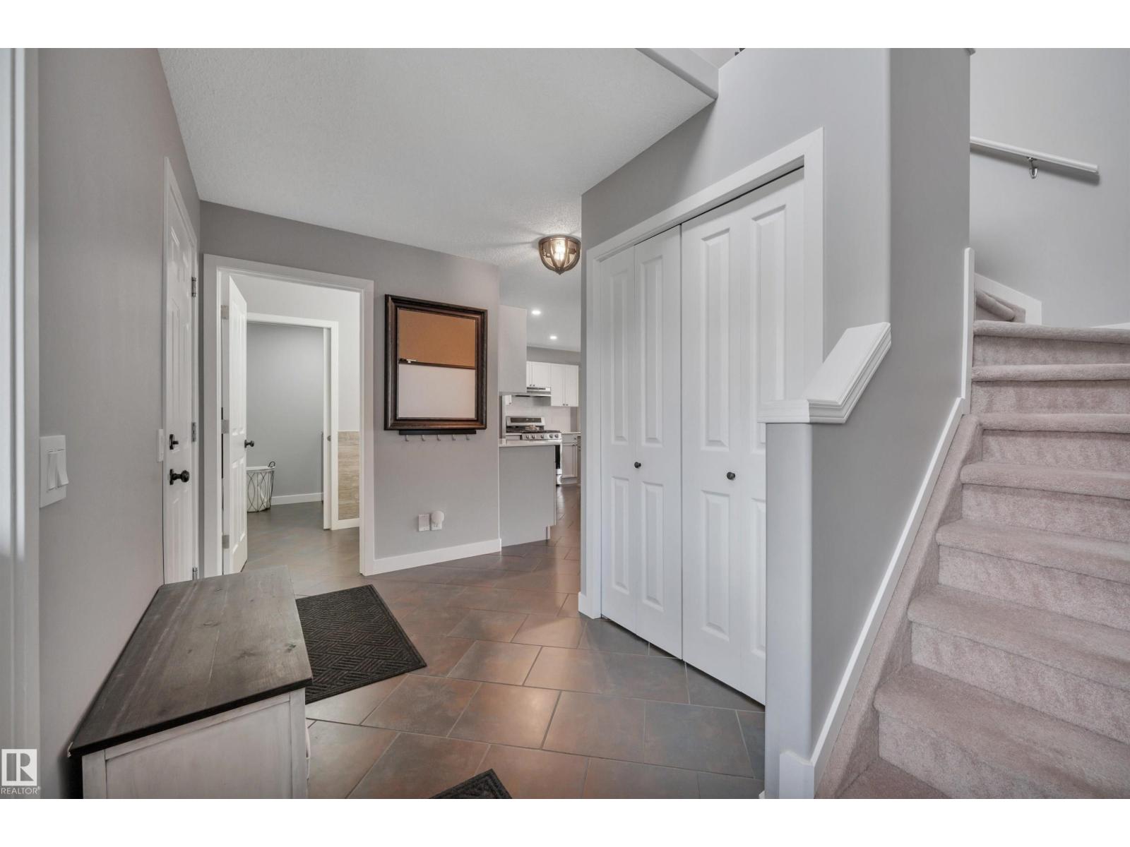 293 FOXBORO CR - 7