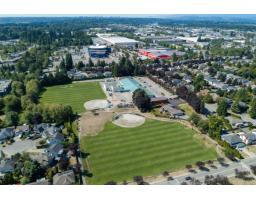 9252 206 Street, Langley, BC V1M2W8 Photo 32