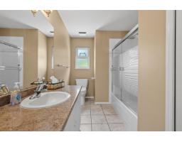 9252 206 Street, Langley, BC V1M2W8 Photo 16