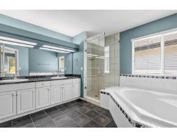 9252 206 Street, Langley, BC V1M2W8 Photo 14