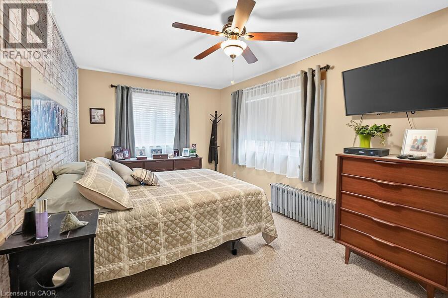 91 MAIN Street E, Grimsby — photo 12