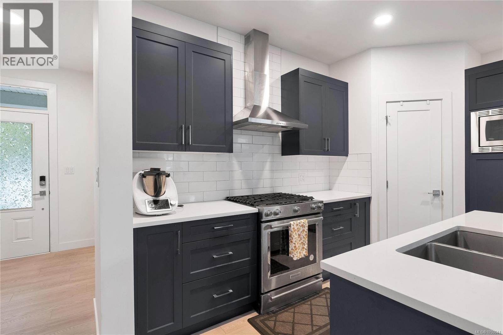 3419 Ryder Hesjedal Way - Image 15