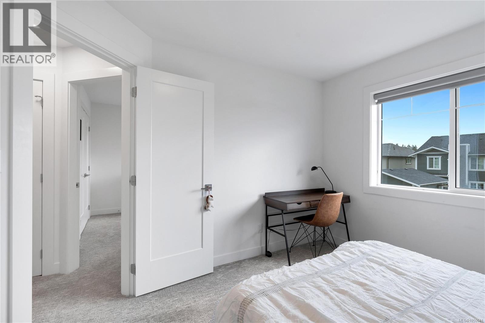 3419 Ryder Hesjedal Way - 36