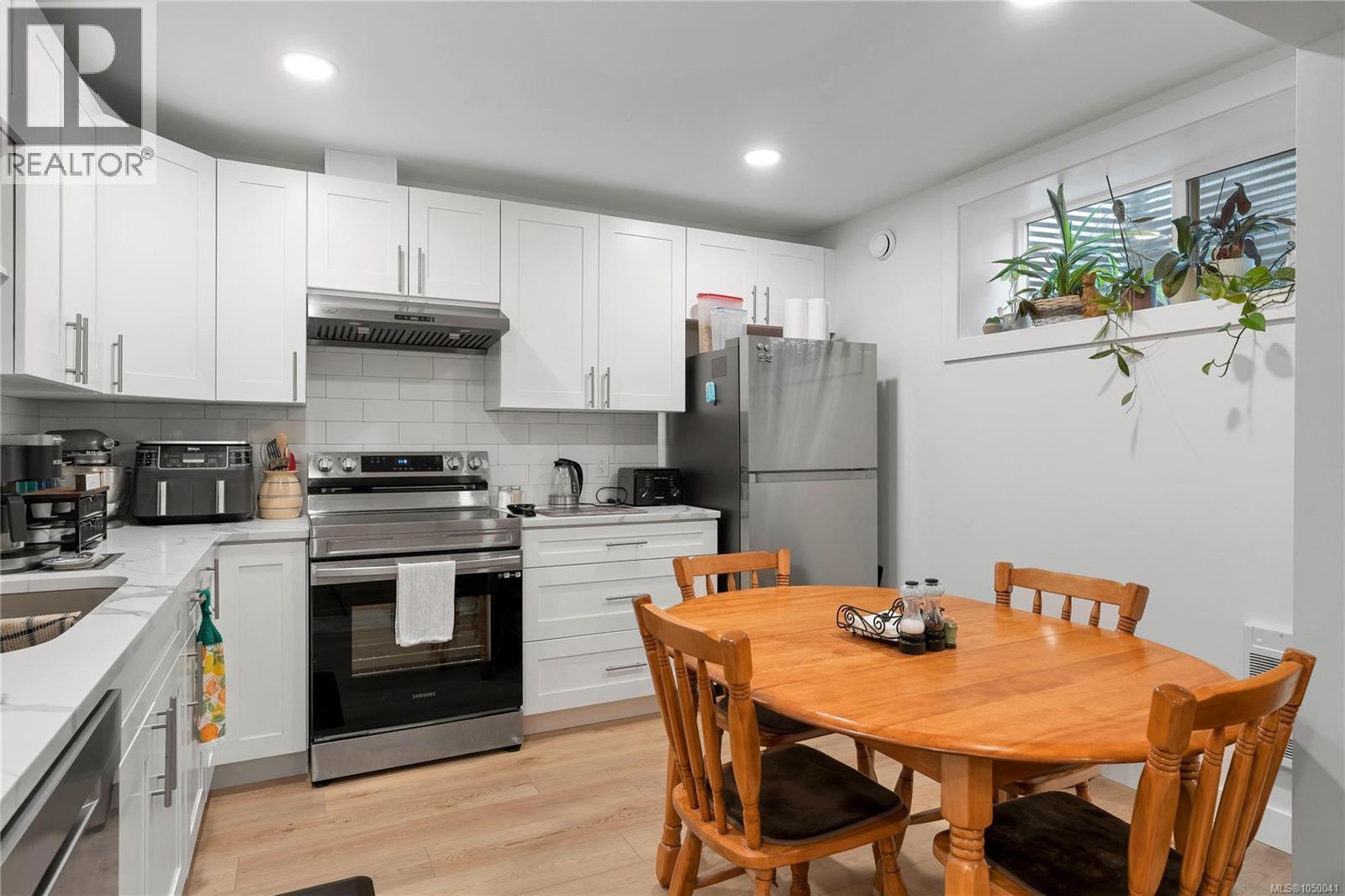 3419 Ryder Hesjedal Way - Image 44