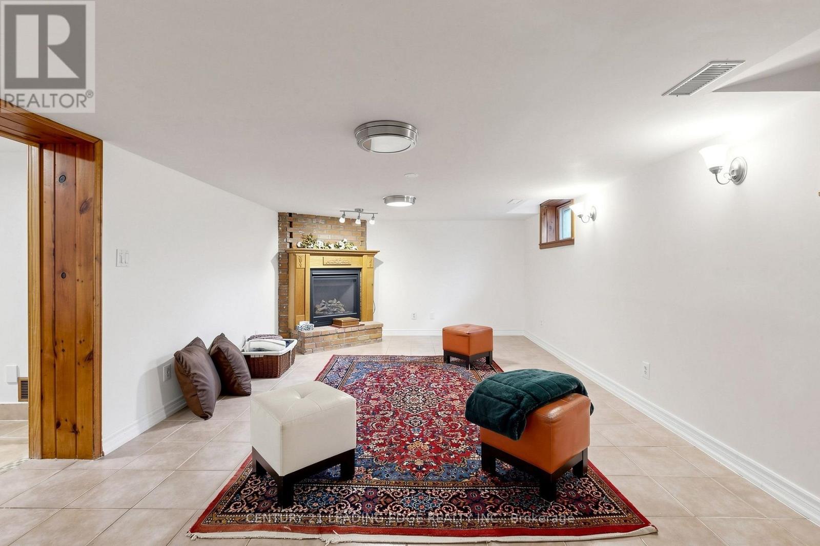 11 BELLVARE CRESCENT - Image 38