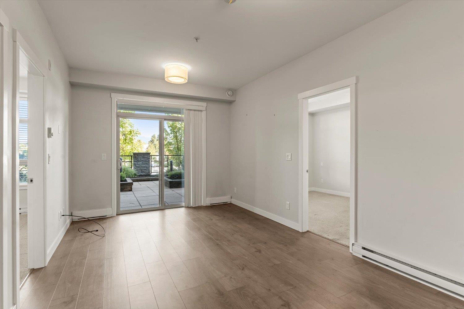 203 45562 AIRPORT ROAD, Chilliwack Proper South, Chilliwack
