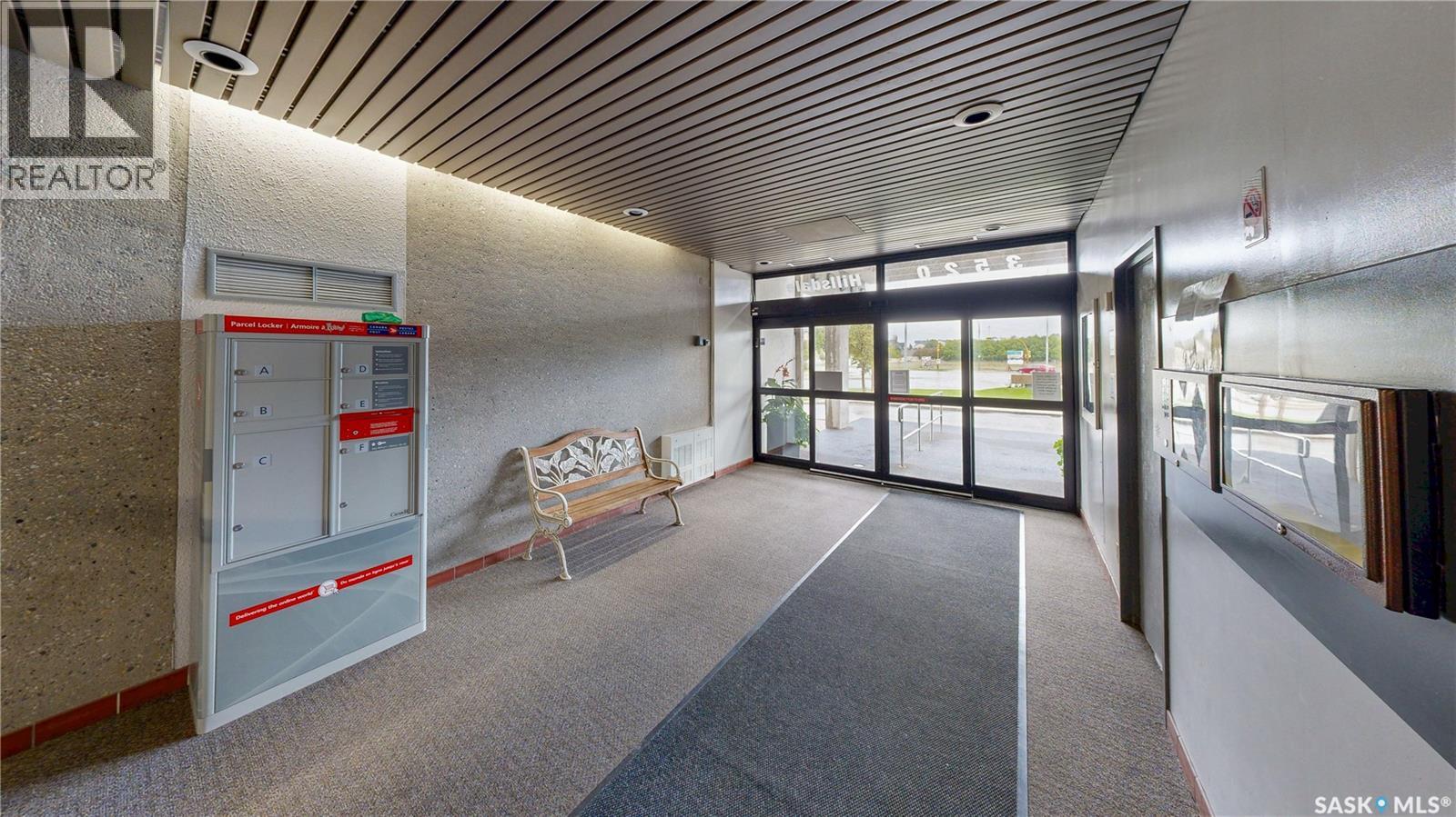 #1603 3520 Hillsdale STREET - Image 40