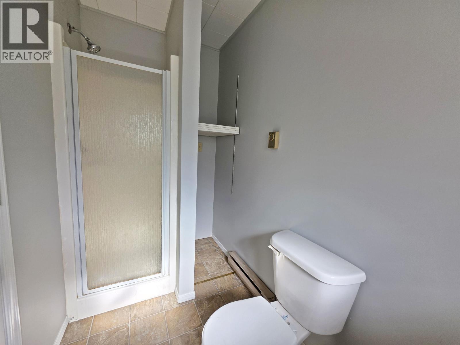 1042 MAPLE DRIVE - Image 15