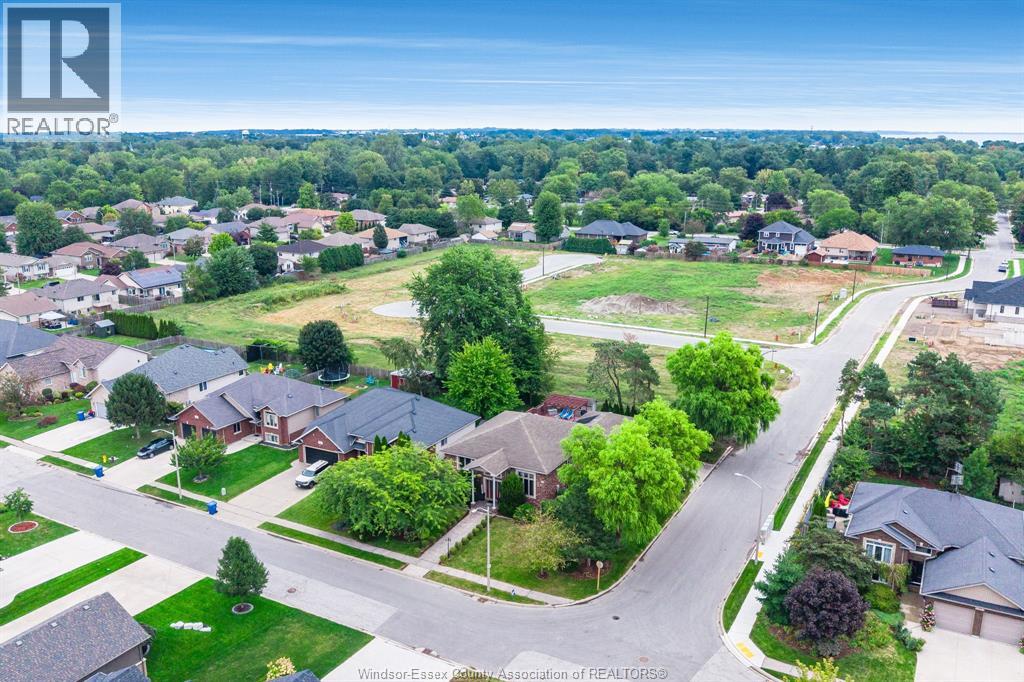 35 Normandy AVENUE - 47