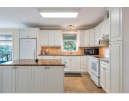 21556 86a Crescent, Langley, BC V1M2E3 Photo 15