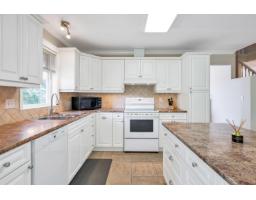 21556 86a Crescent, Langley, BC V1M2E3 Photo 18