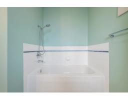 21556 86a Crescent, Langley, BC V1M2E3 Photo 26