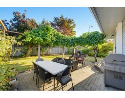 21556 86a Crescent, Langley, BC V1M2E3 Photo 33