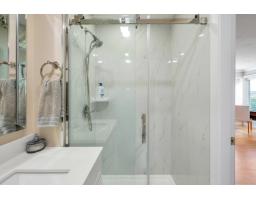21556 86a Crescent, Langley, BC V1M2E3 Photo 10