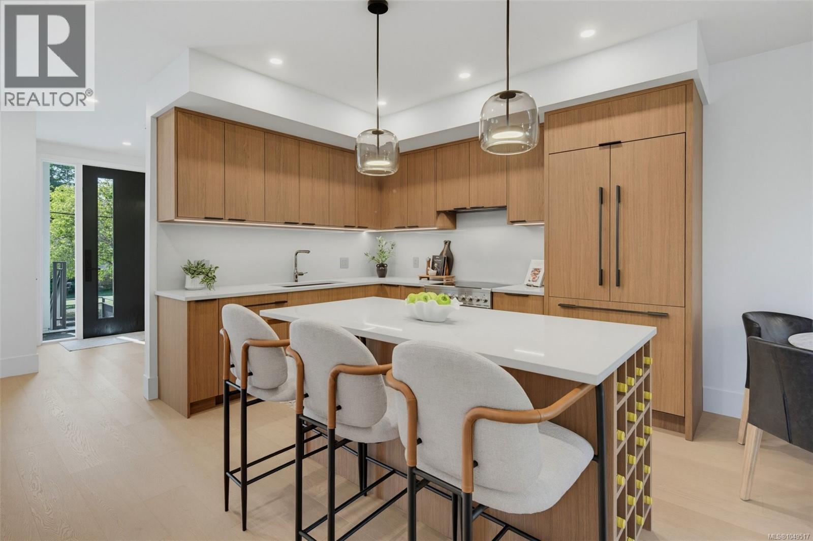 2 1434 Brooke Street, Victoria