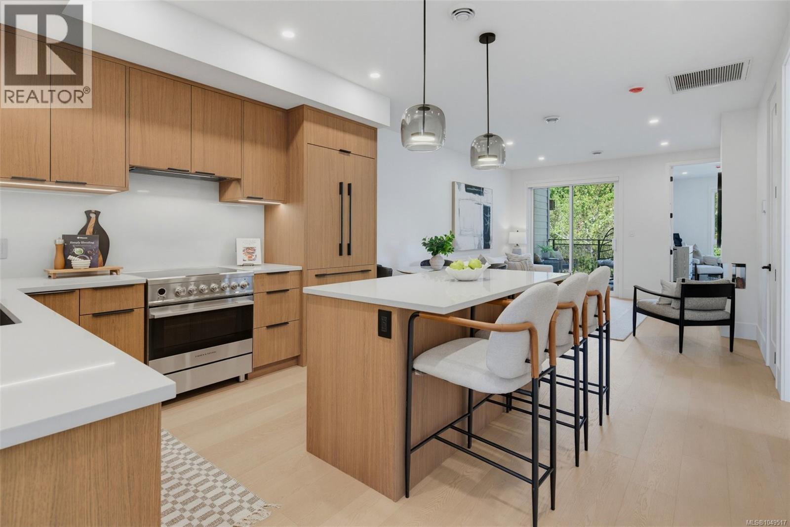 2 1434 Brooke Street, Victoria